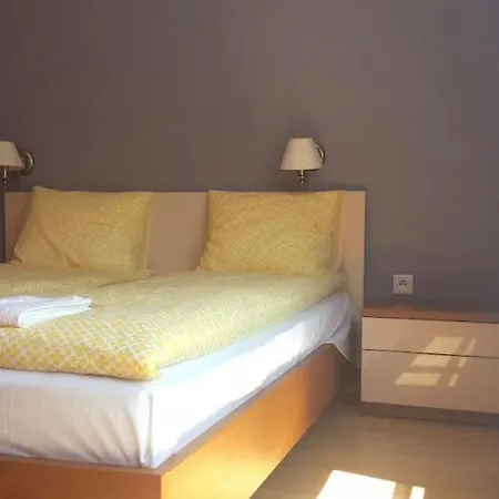 Apartment On The Boulvard Краків Екстер'єр фото